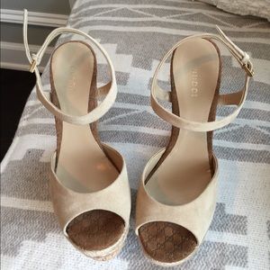 *SOLD* Gucci wedges tan suede